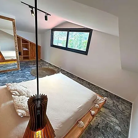 Hotel Life 3*